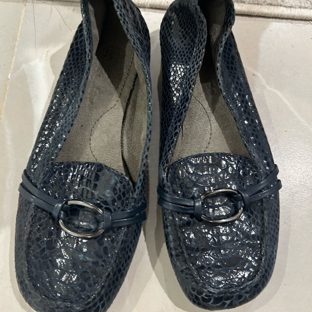 Elegant Black Loafers